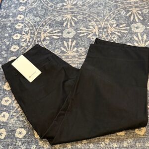 Lululemon Athletica Women’s Black Utilitrch straight leg trouser
